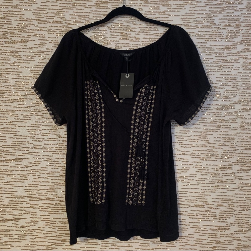 Lucky Brand NWT Geo Embroidered Short Sleeve Top